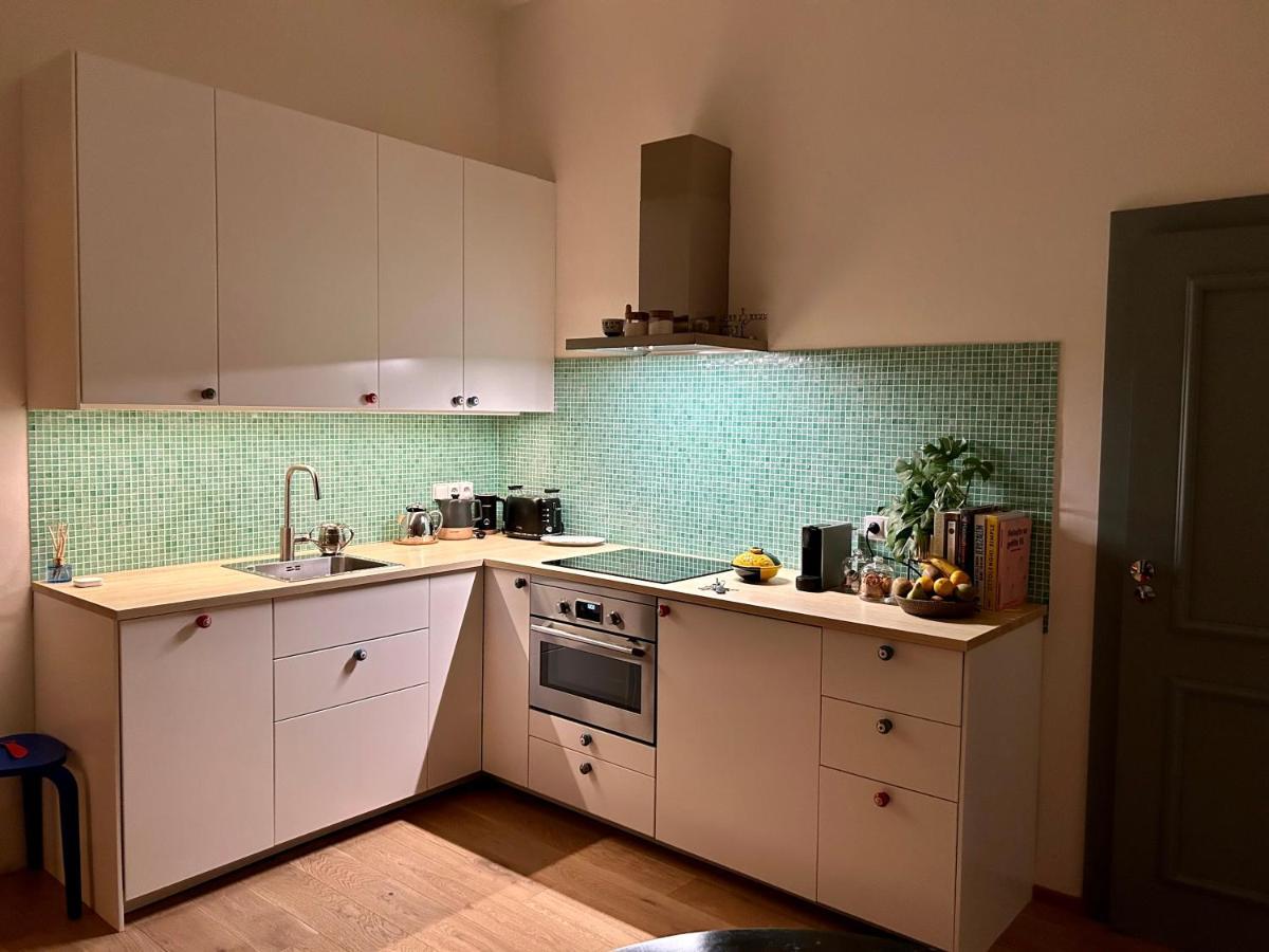 פראג Green Balcony & King Size Bed מראה חיצוני תמונה